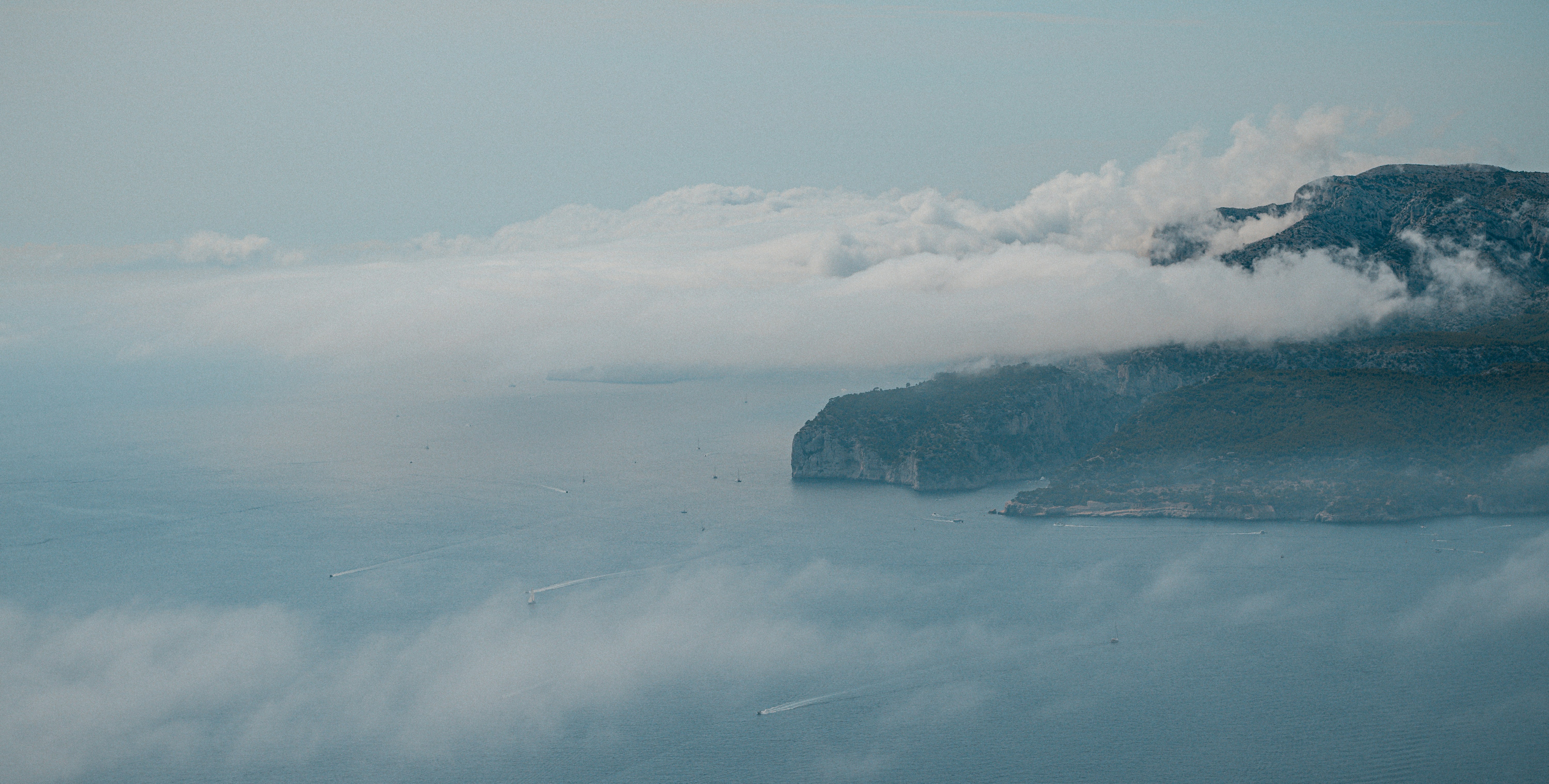 Photo by valentinlacoste