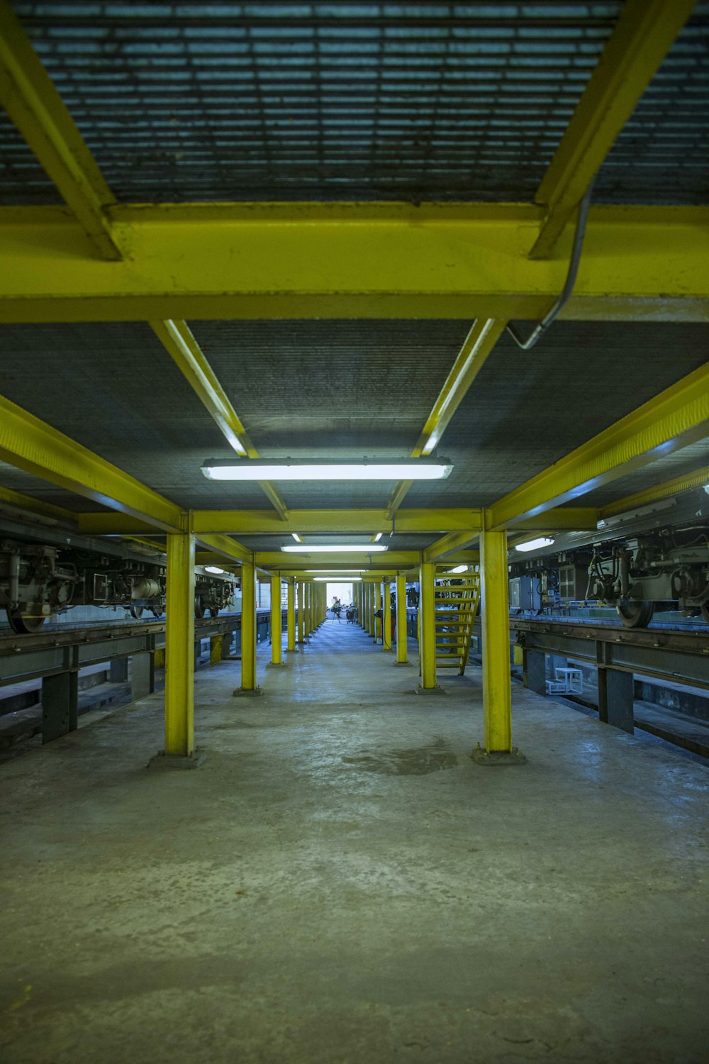 yellow and gray concrete building