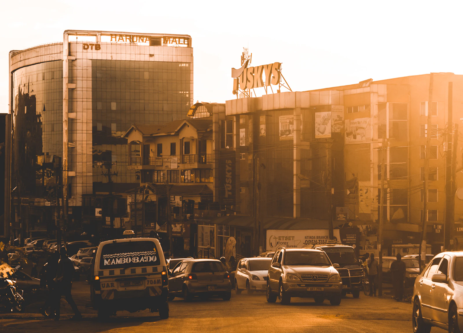 Kampala street near government buildings