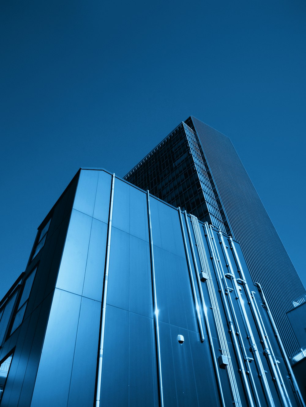 gray concrete building during daytime