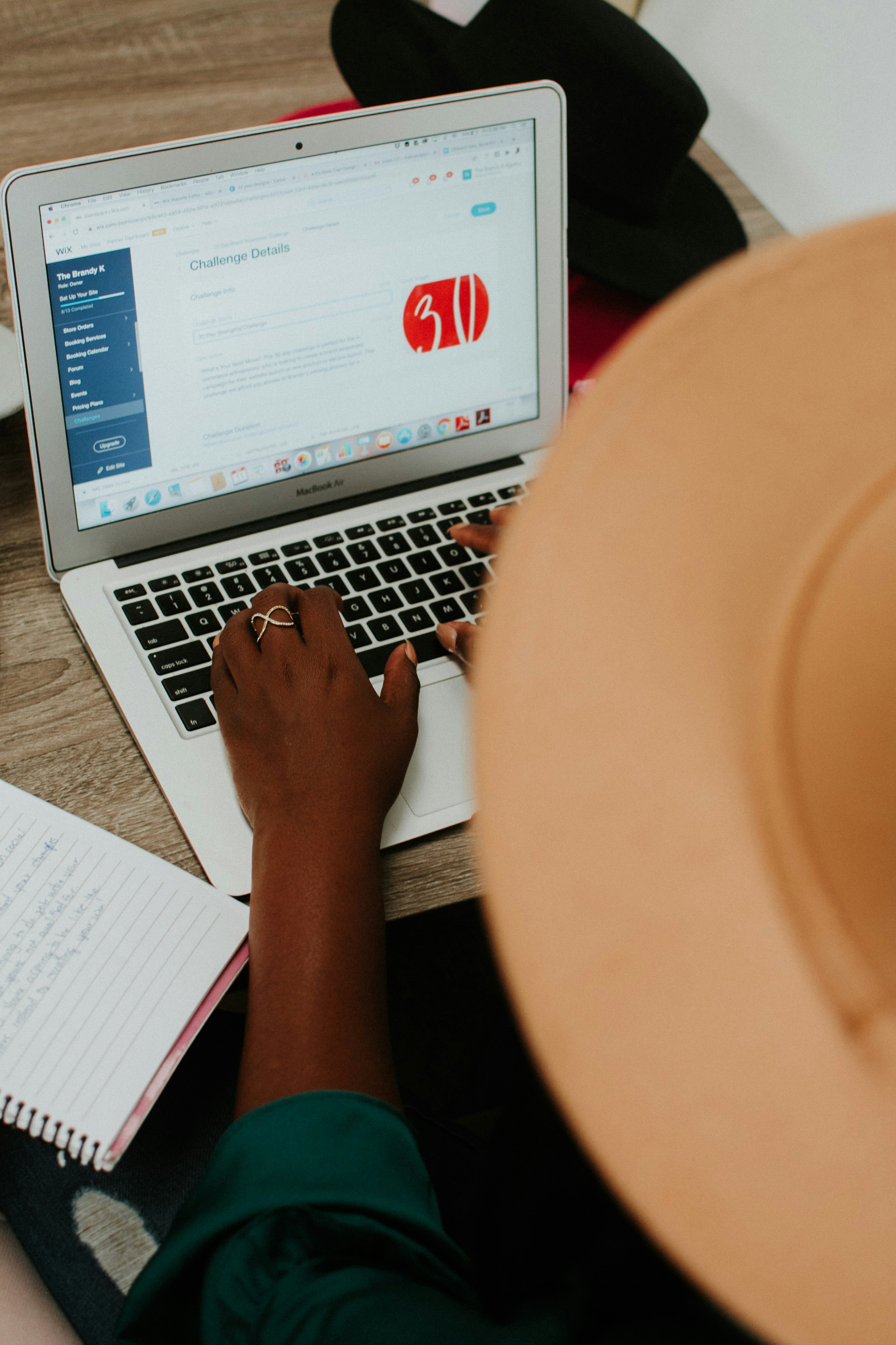 How Can I Earn Money Online Through Social Media Management?