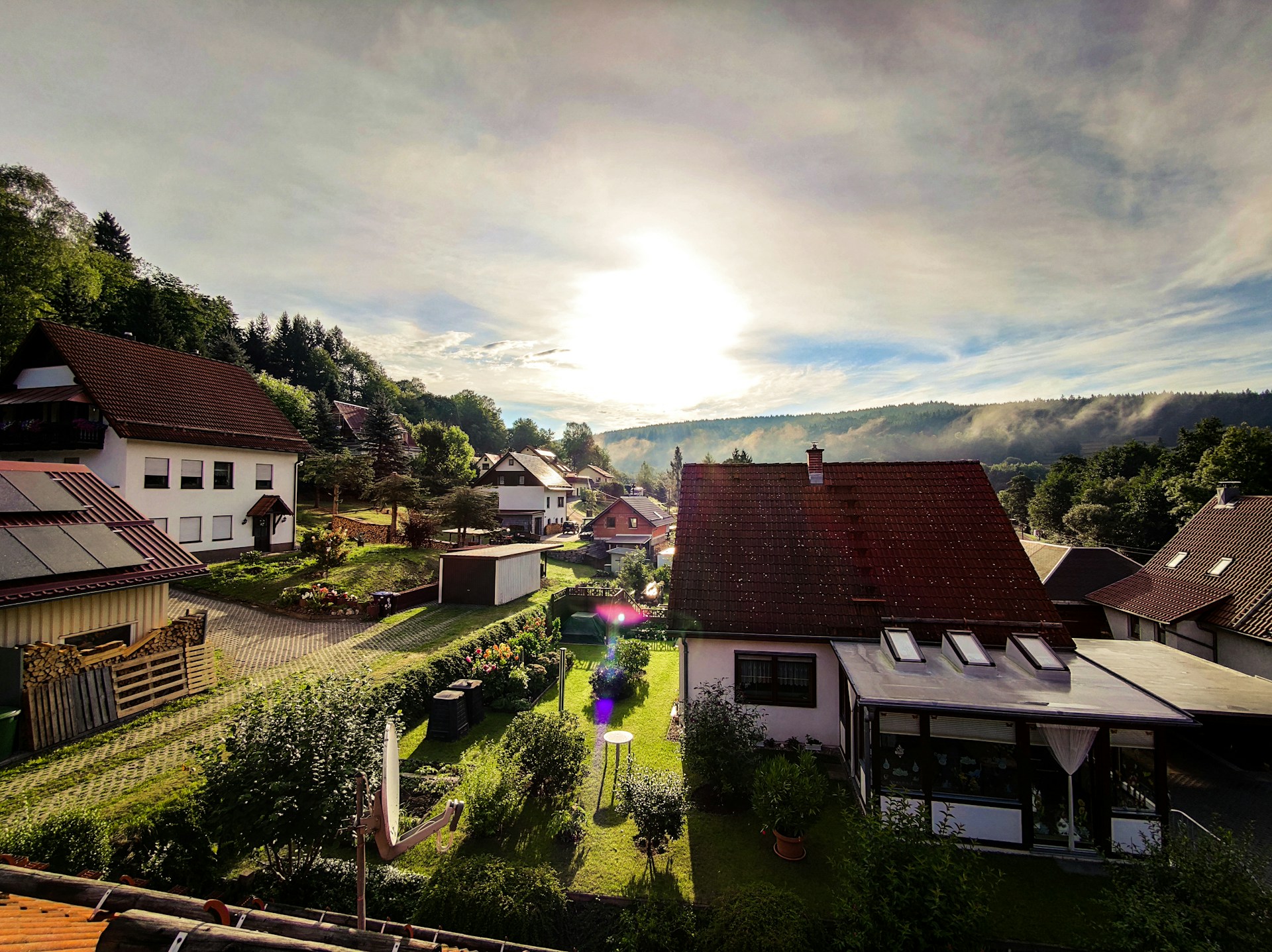 black and white bed linen