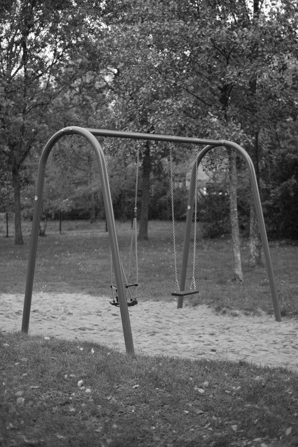 grayscale photo of metal frame