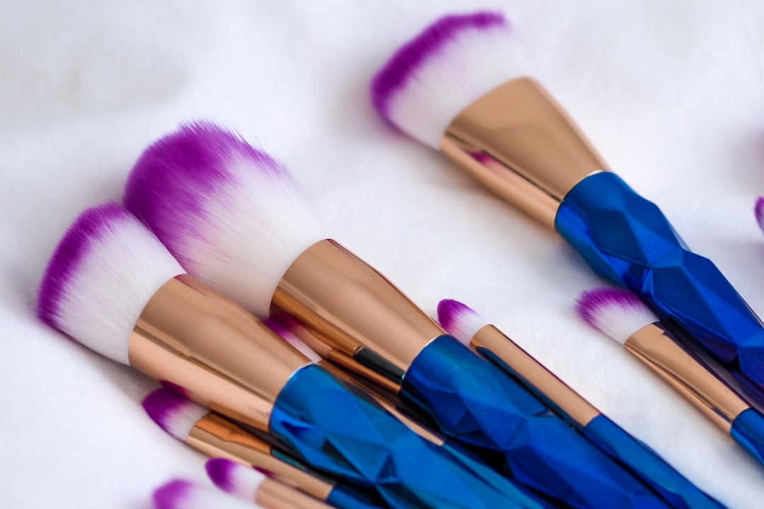 blue and brown makeup brush set