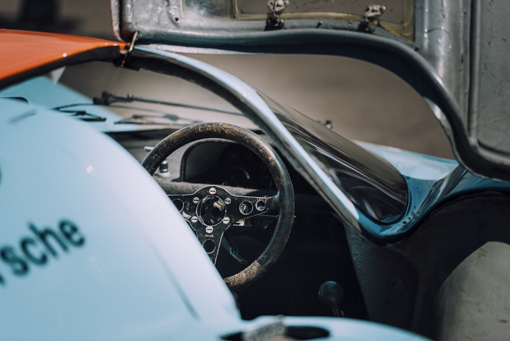 black and white steering wheel