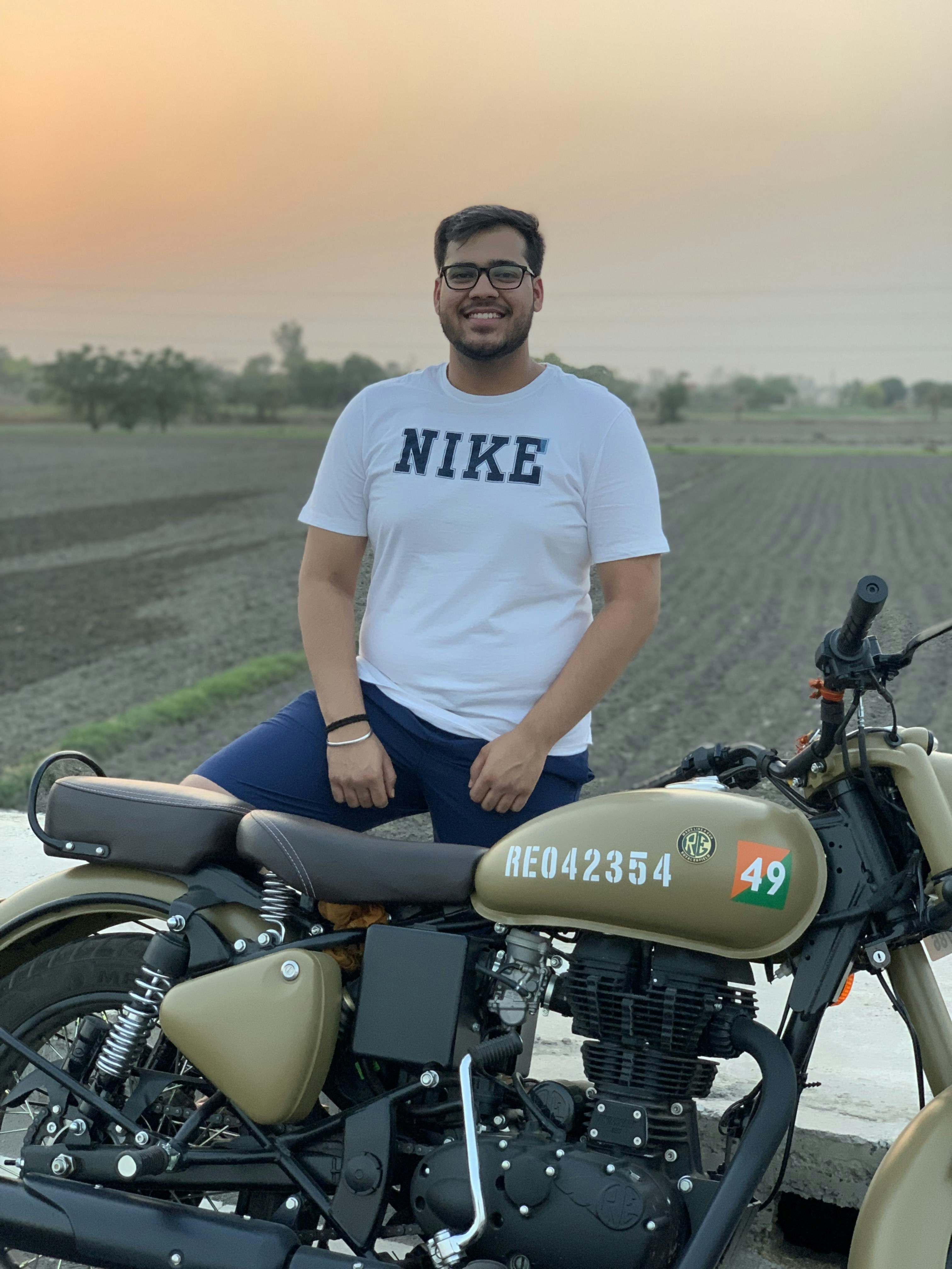 Professional man with friendly demeanor, representing successful motorcycle accident case funding