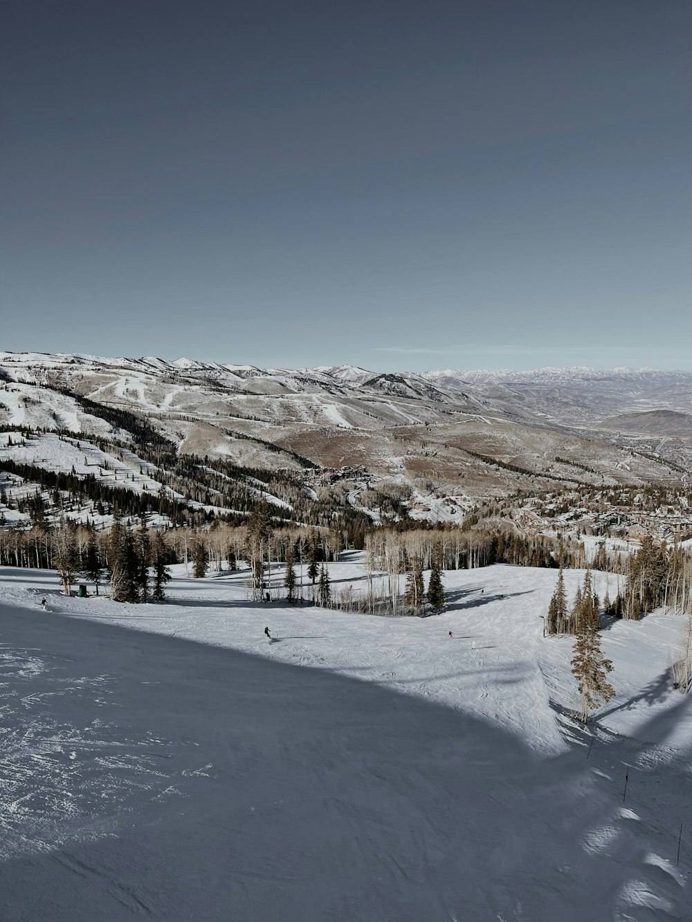 snow covered mountain during daytime