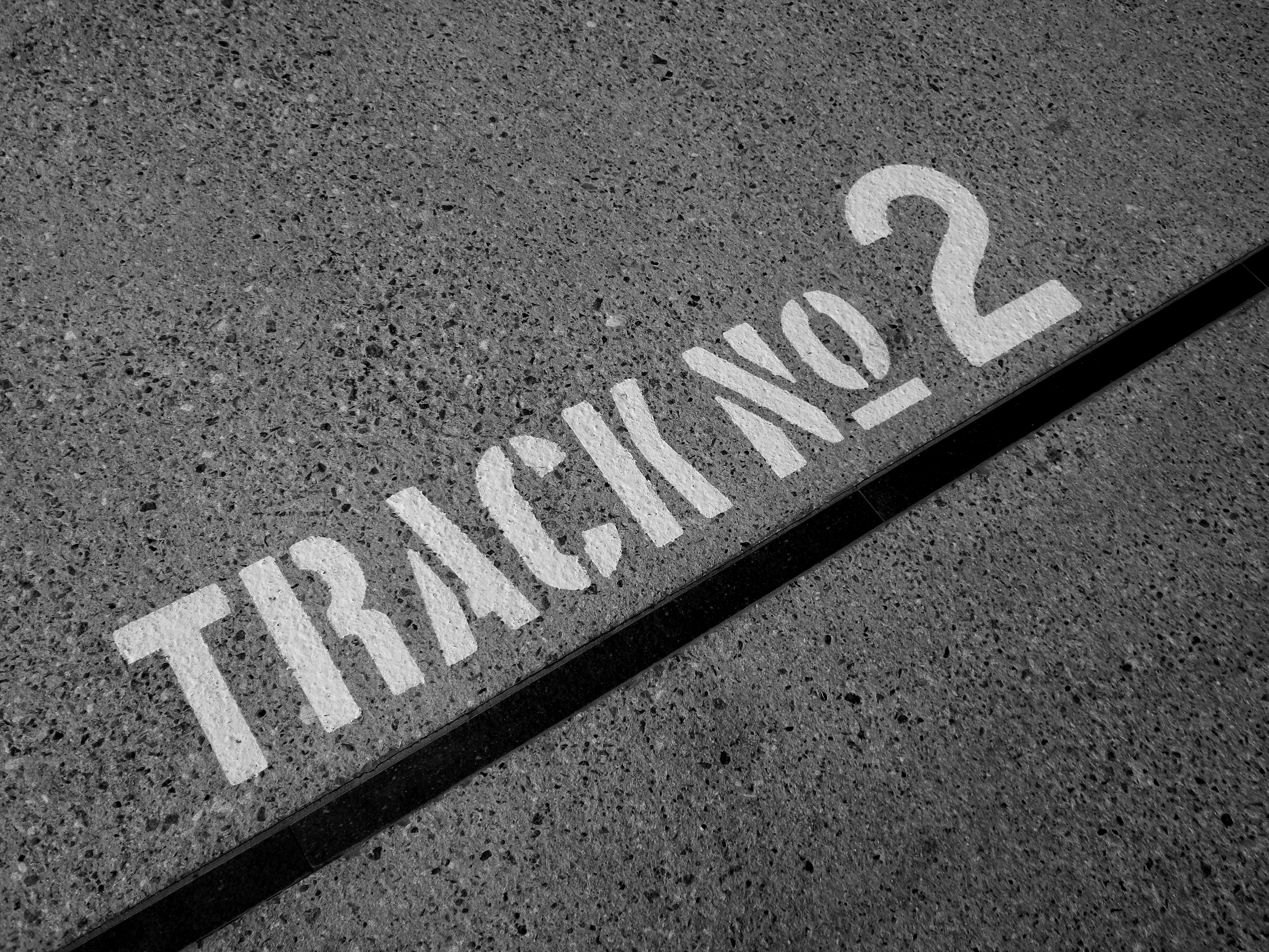 a street sign that says no 2 on it