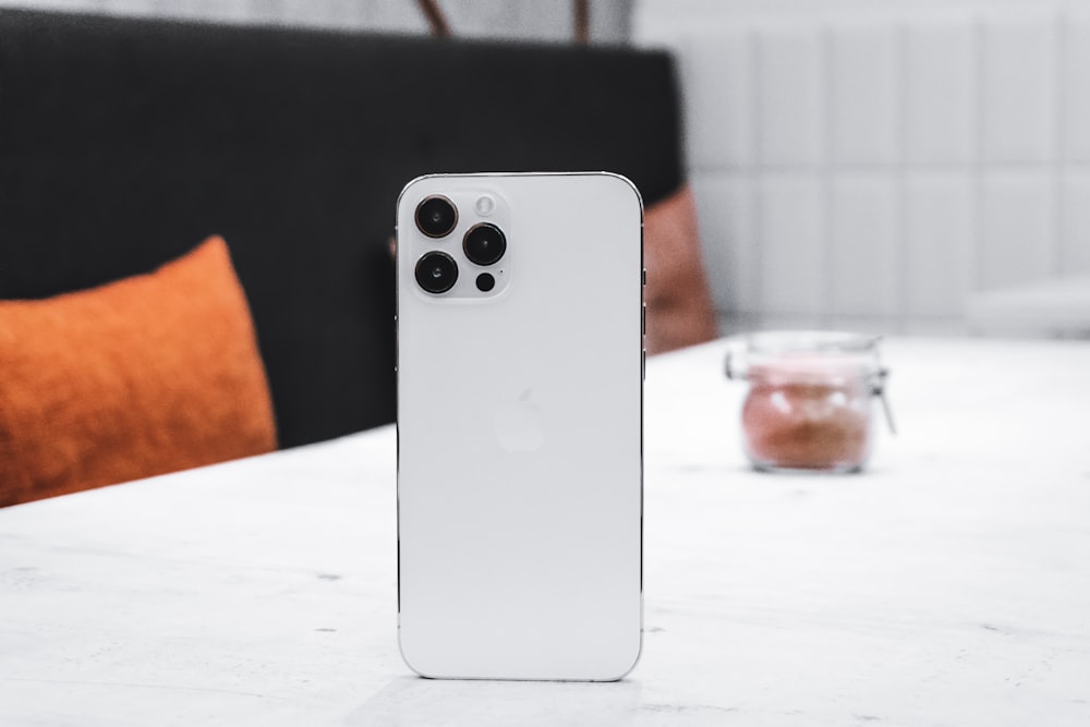 Silver Iphone 11 Pro Pictures | Download Free Images on Unsplash