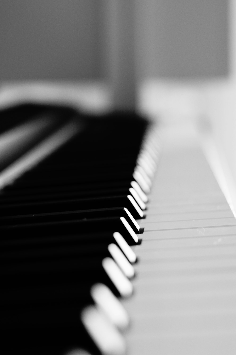 black and white piano keys