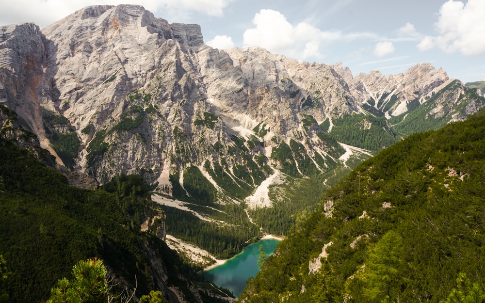 lake in the middle of mountains