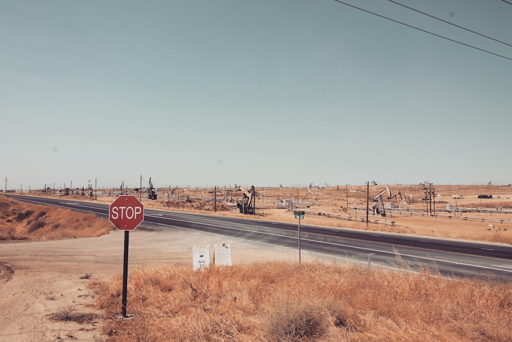 red and white stop sign