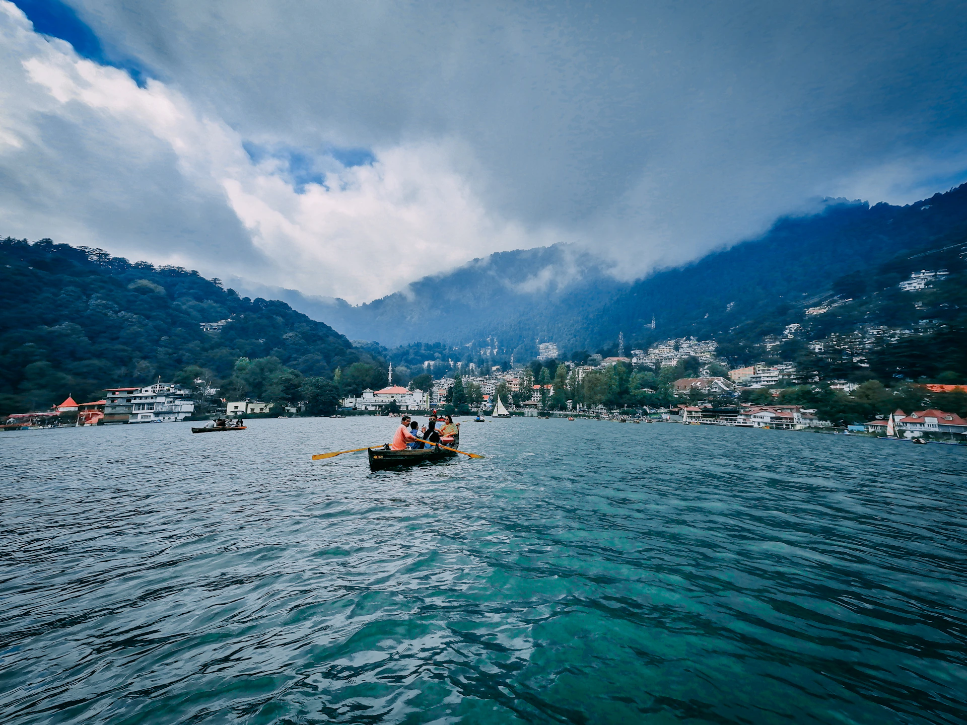 4 Days Nainital Honeymoon Tour Package