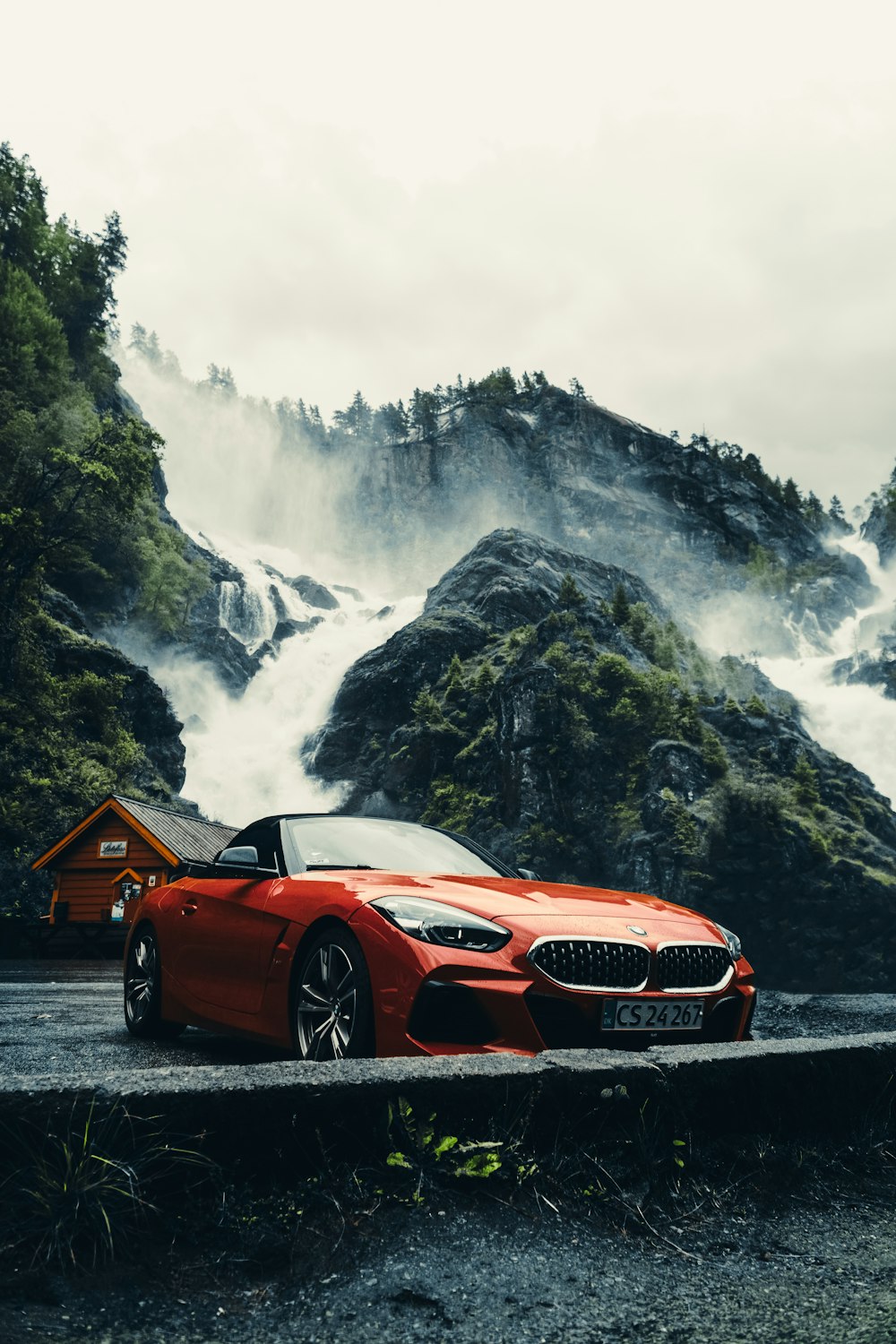 Lamborghini Aventador naranja y negro