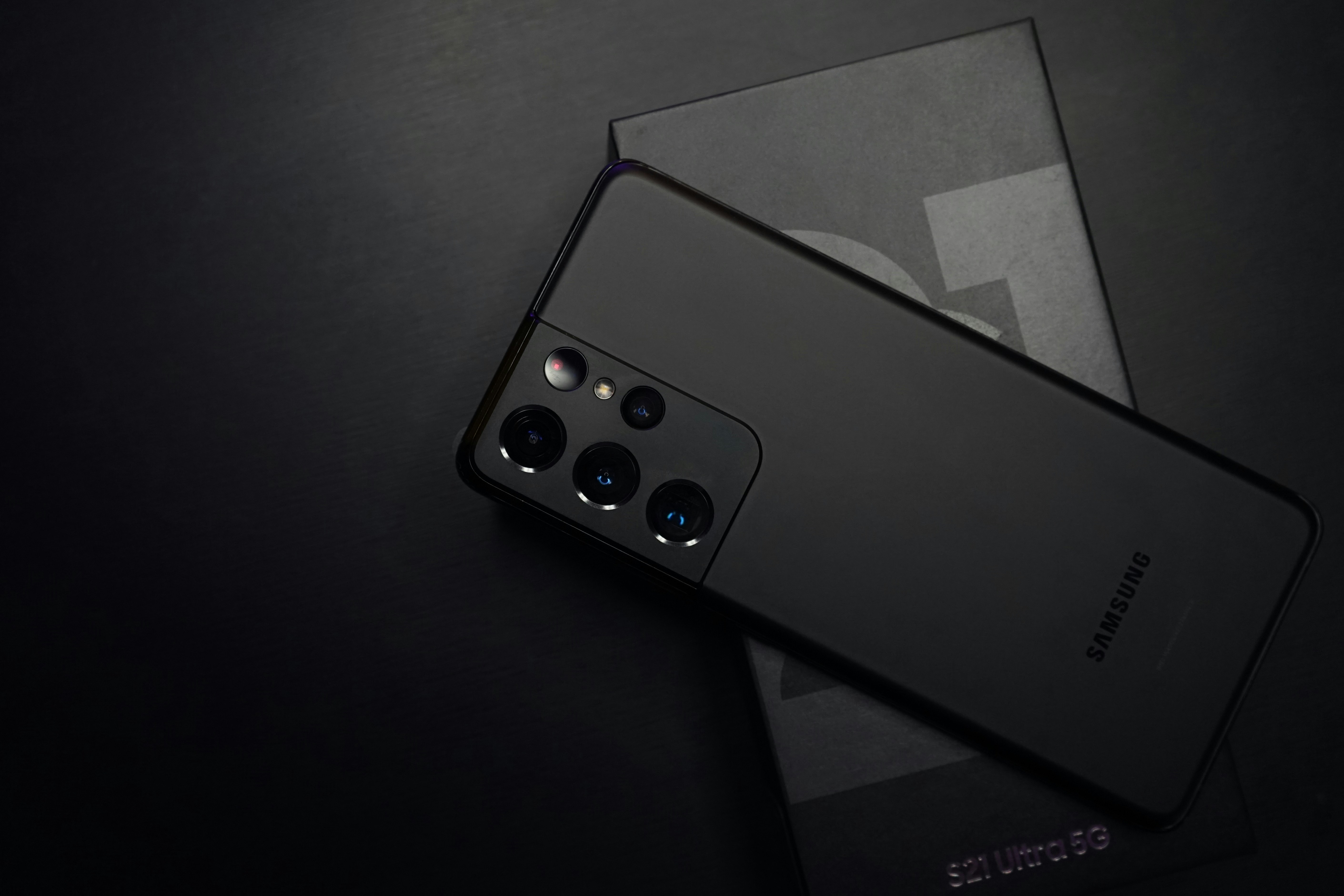 Samsung Galaxy S21 Ultra Pictures Download Free Images On Unsplash