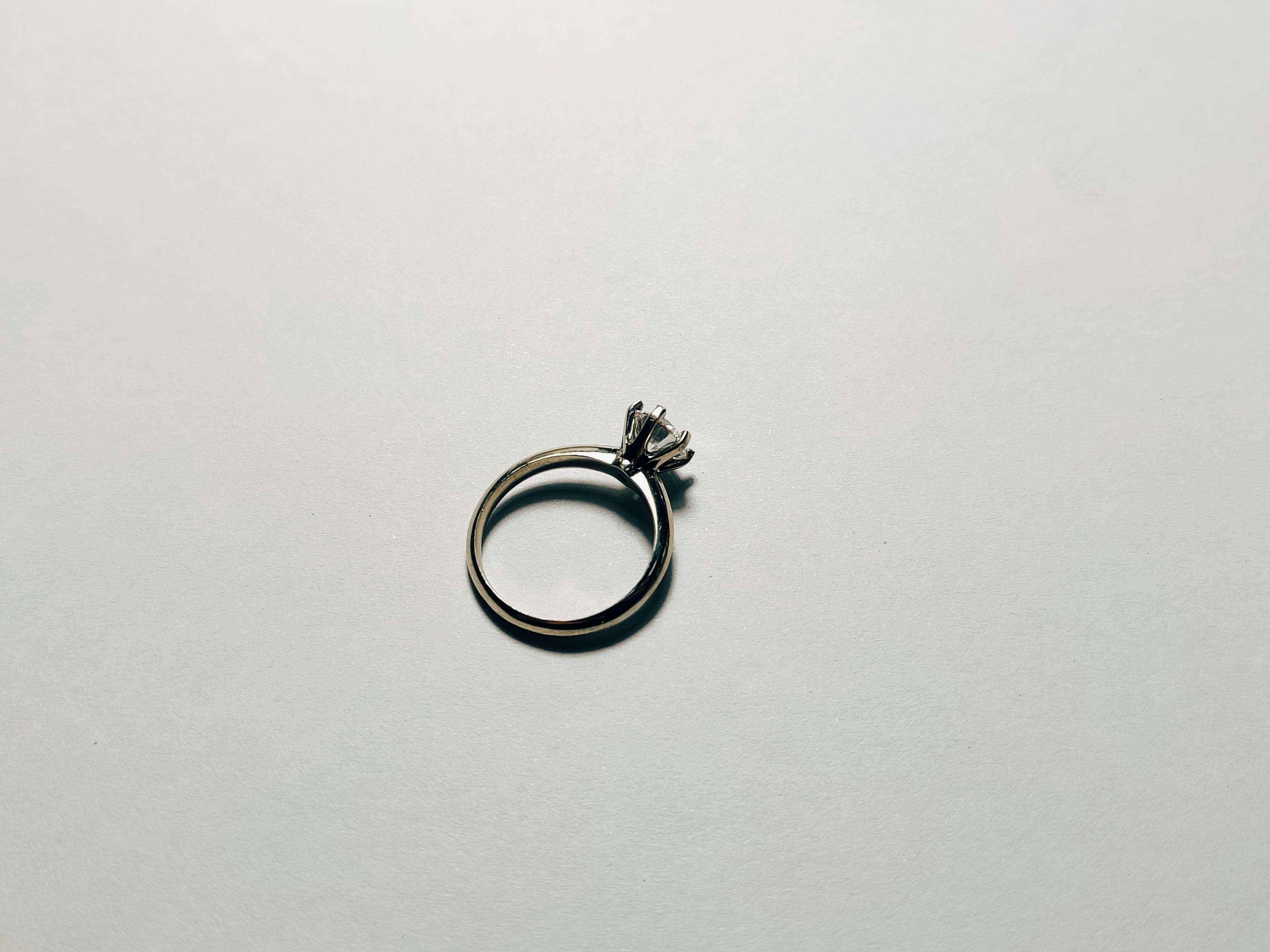 Elegant Luxury Silver Ring