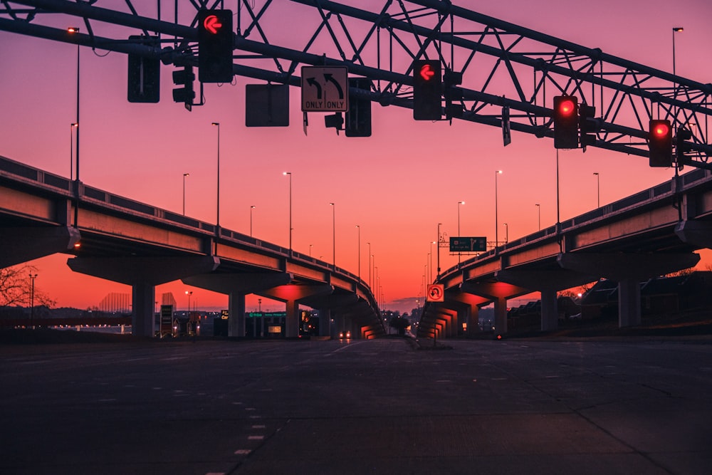 traffic light on red light during night time