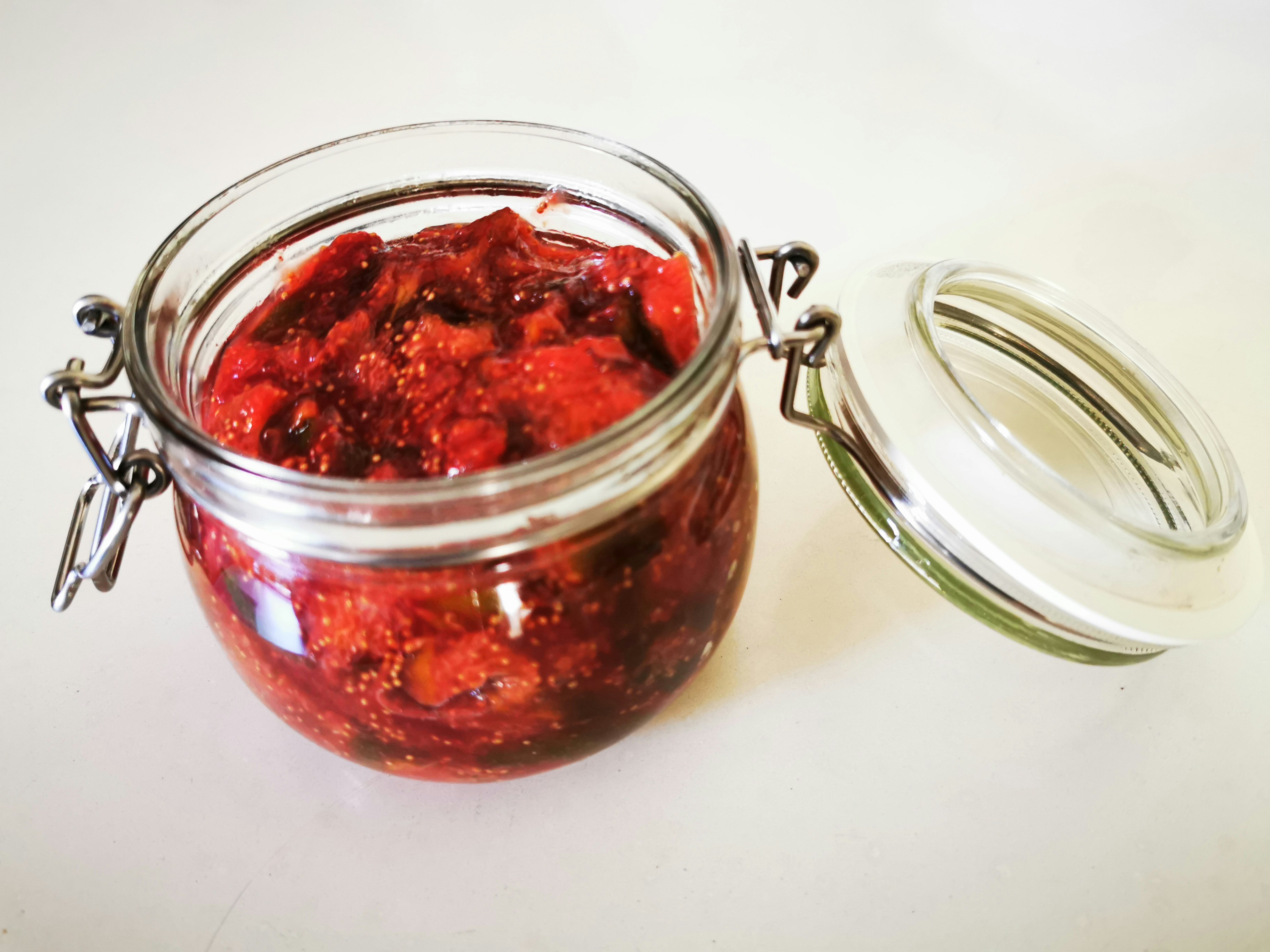 Rocco's Spicy Sweet Nuts