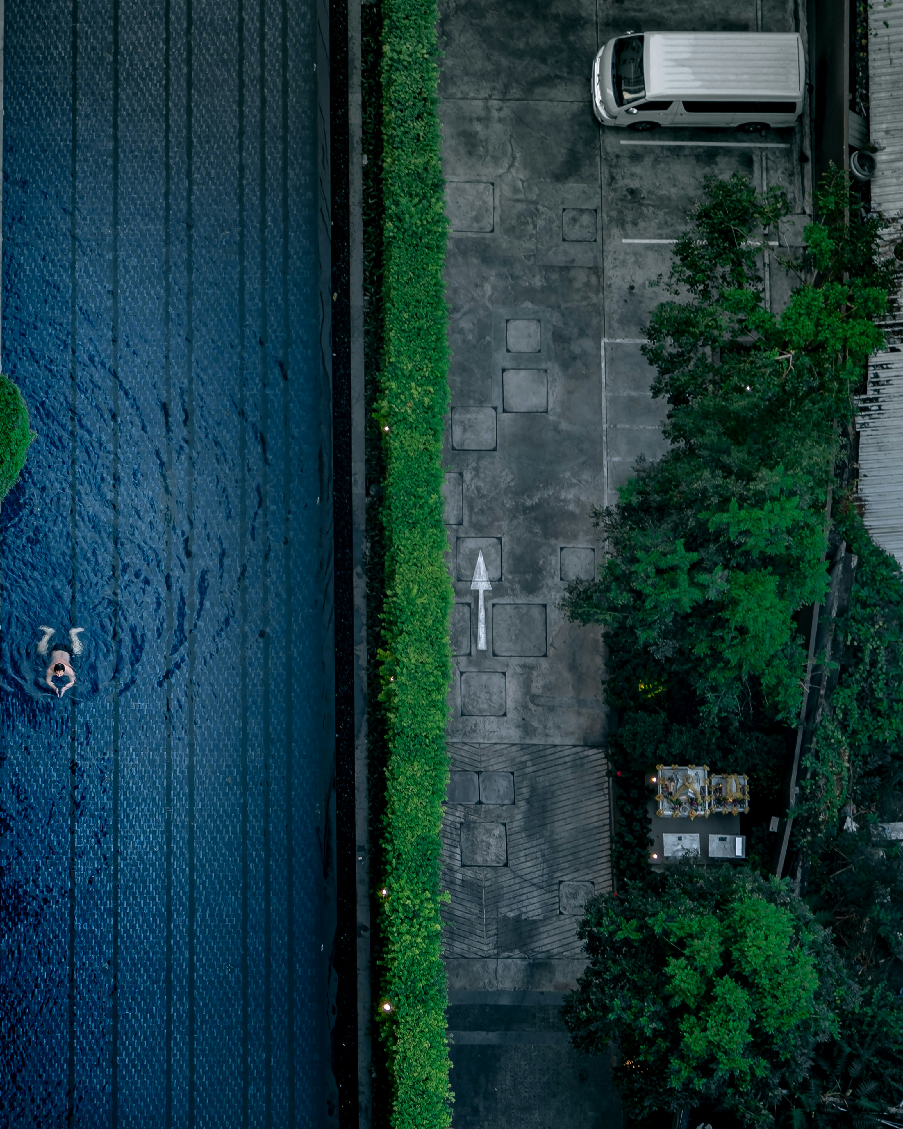 Photo by therealracim