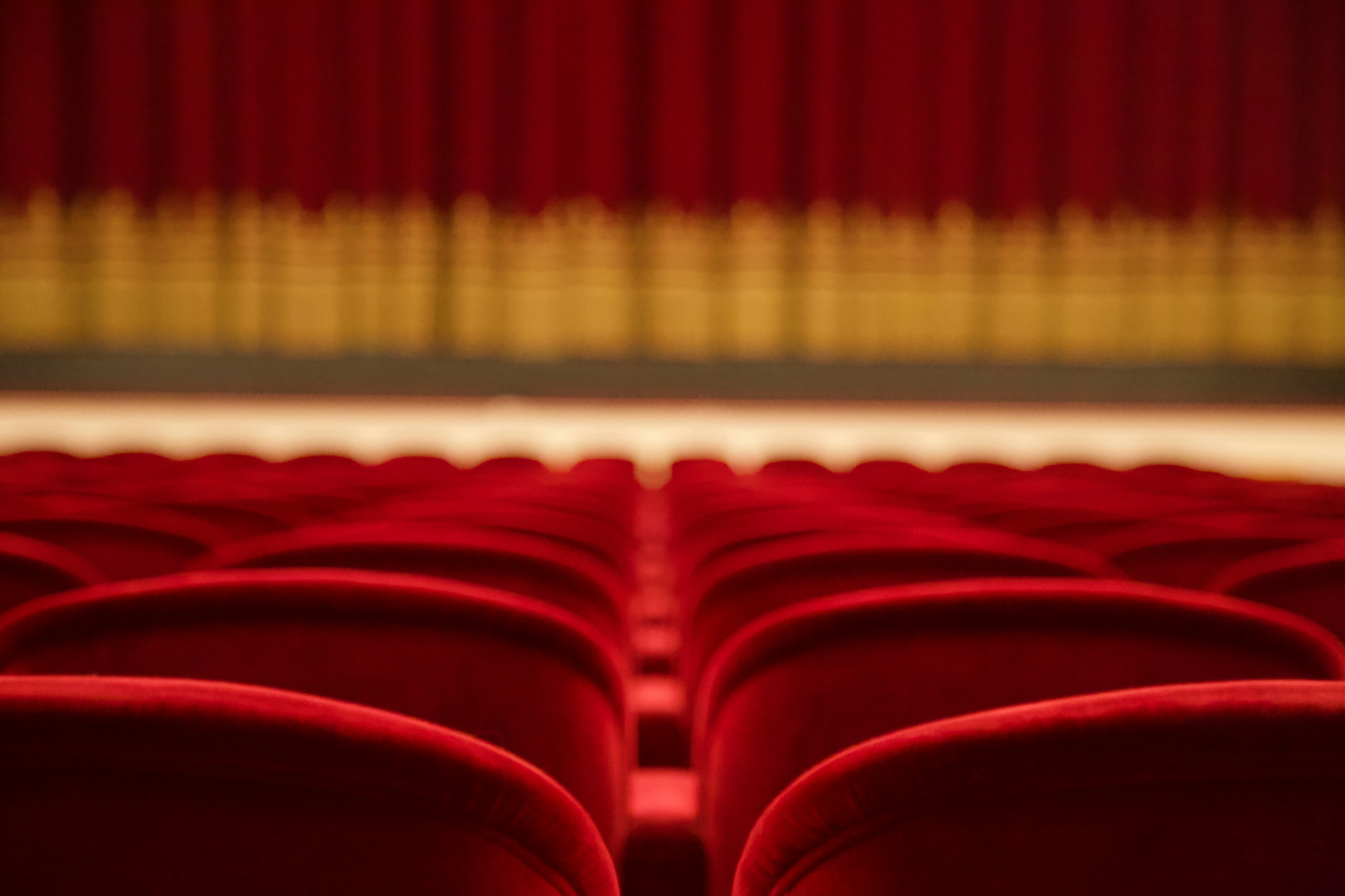 The Stage and the Greenroom: Why Twitter Is Where Discourse Goes to Perform, Not Exist
