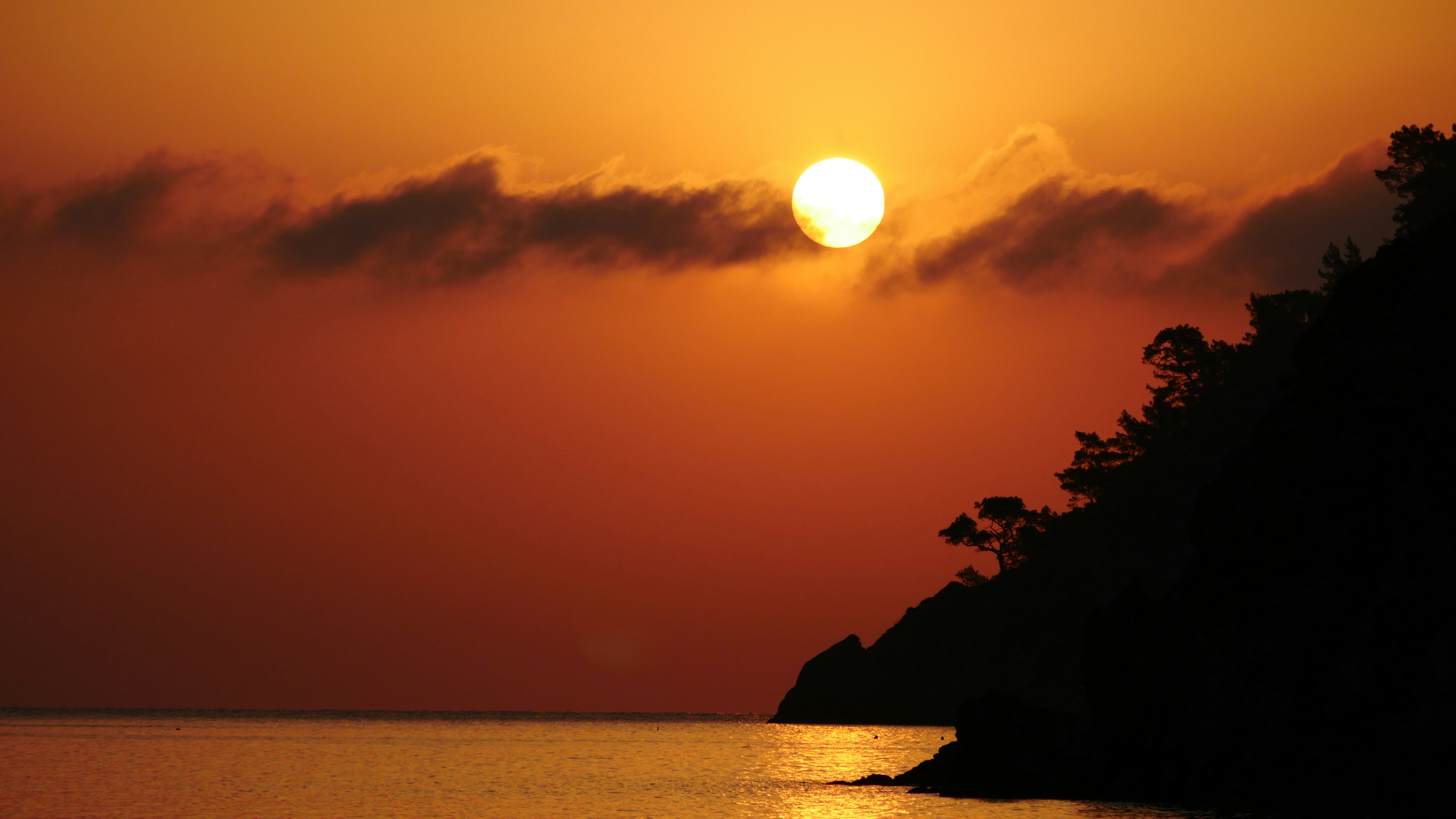 Photo by raimondklavins