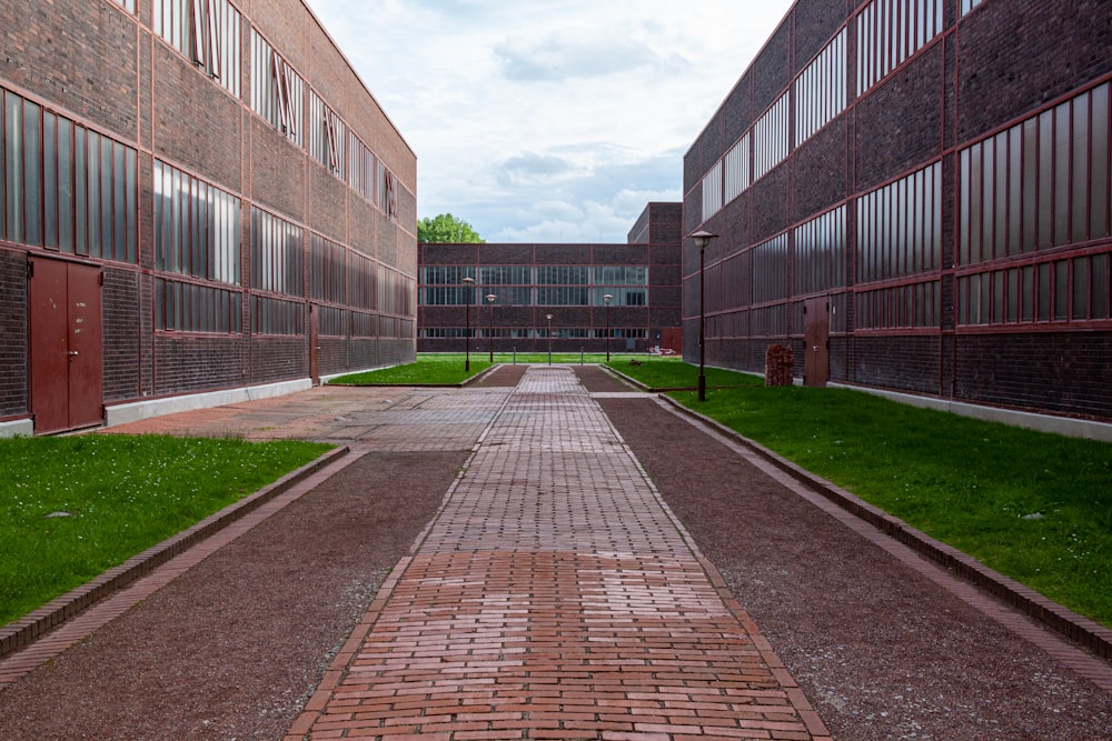 brown and gray concrete building