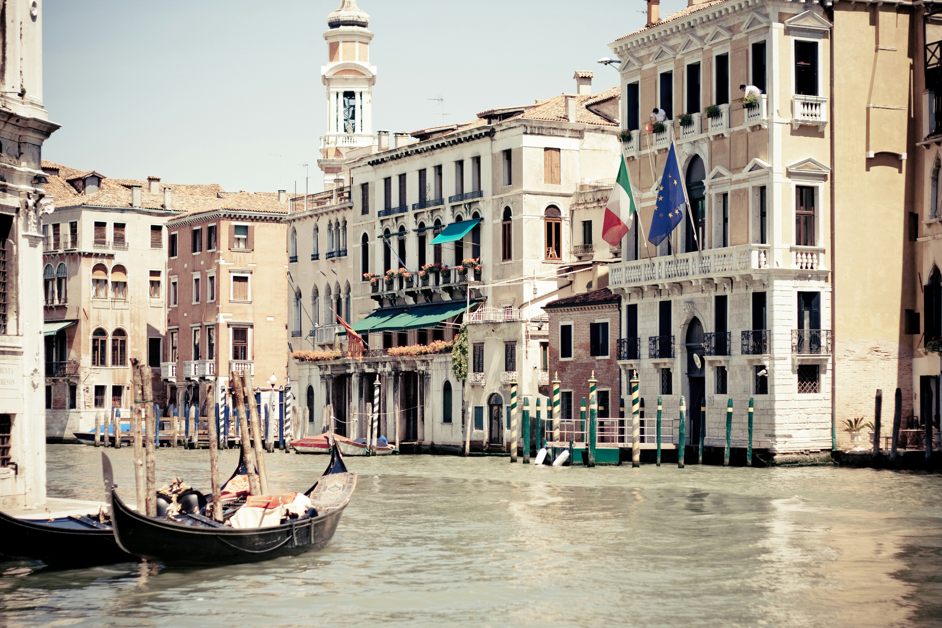 Photo by raimondklavins