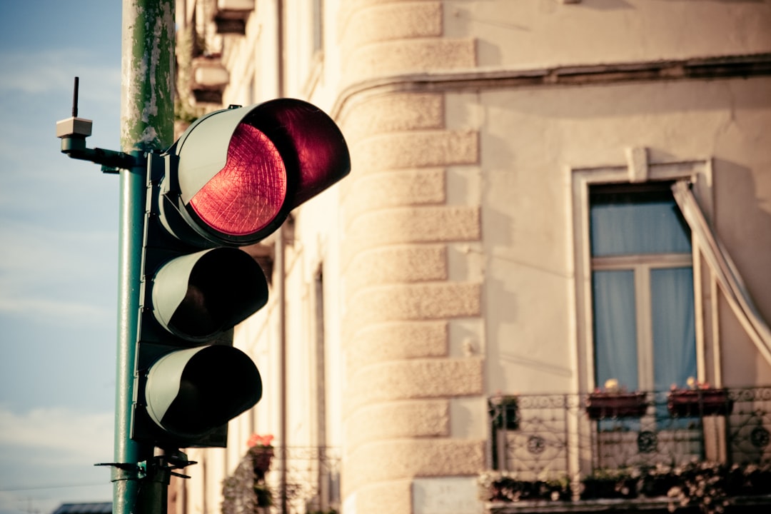 traffic light on red light