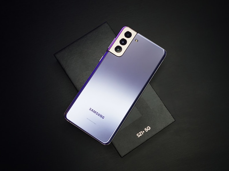 Samsung Galaxy S25 Ultra - novo, zapakirano