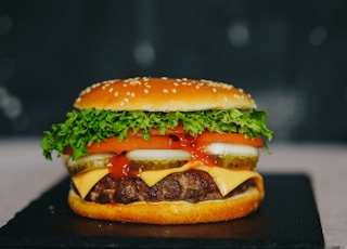 burger with lettuce and tomato