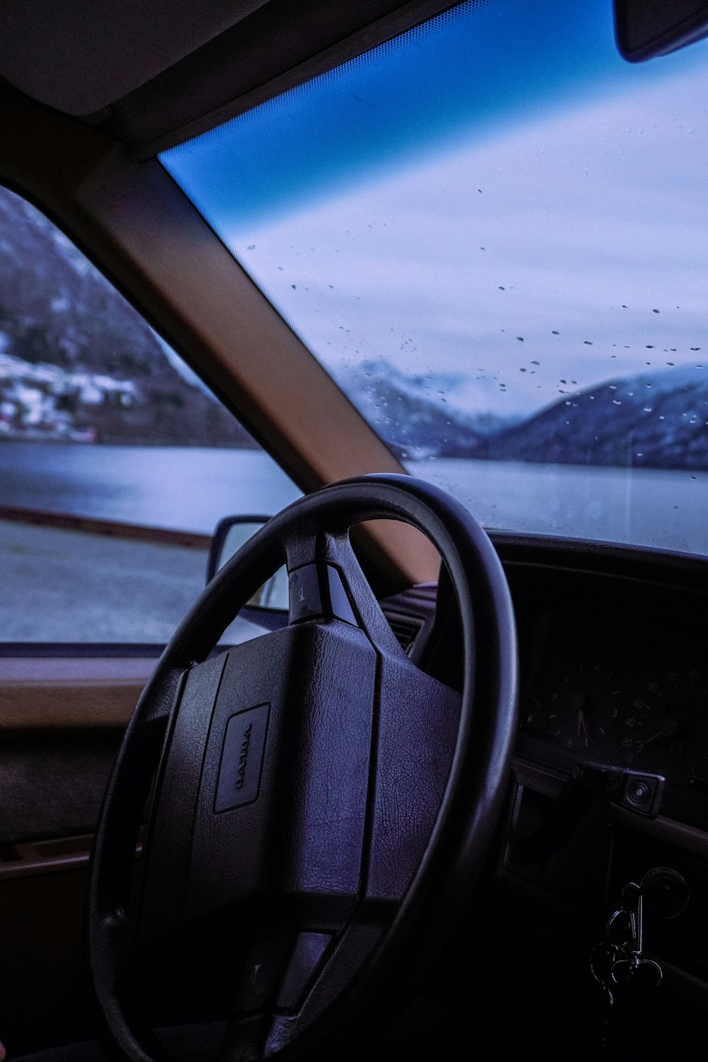 black honda steering wheel during daytime