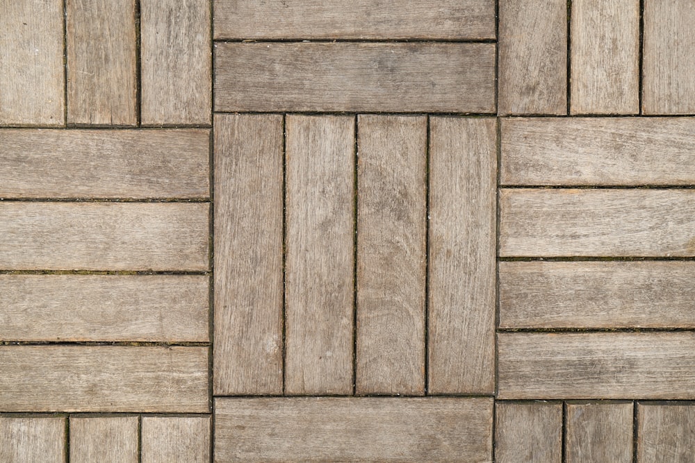 Photo en niveaux de gris de la surface en bois