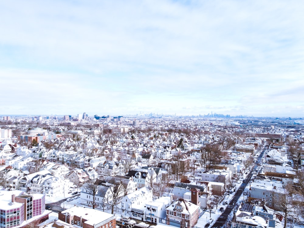 Vue aérienne des bâtiments de la ville pendant la journée