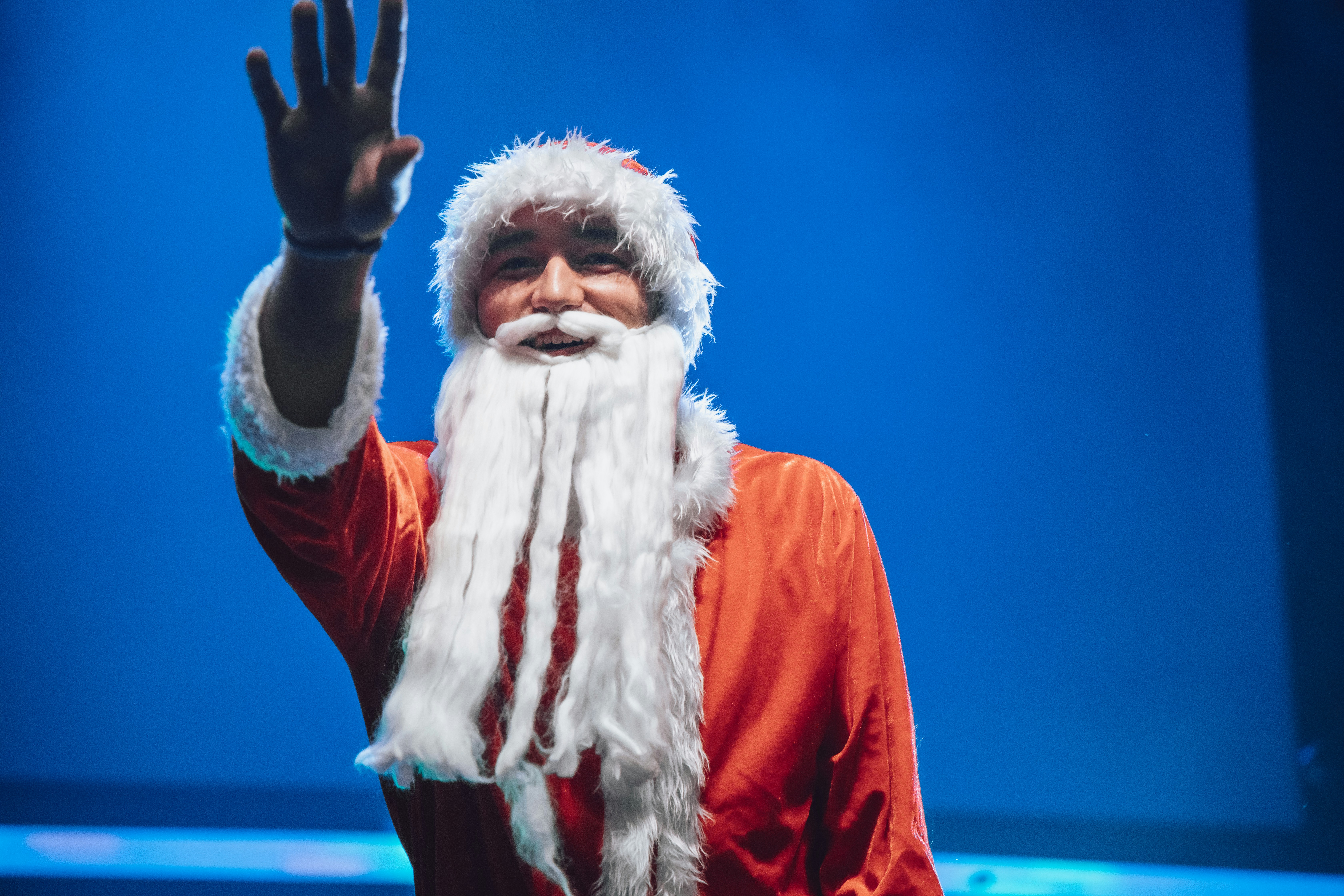 크리스마스에 찾아온 산타…아니, 산타스틸러