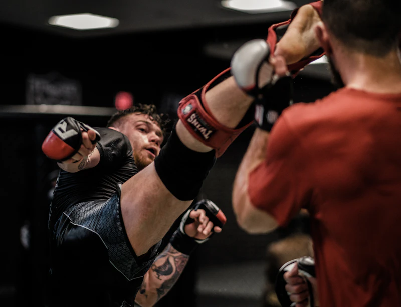 Muay Thai eğitmeni