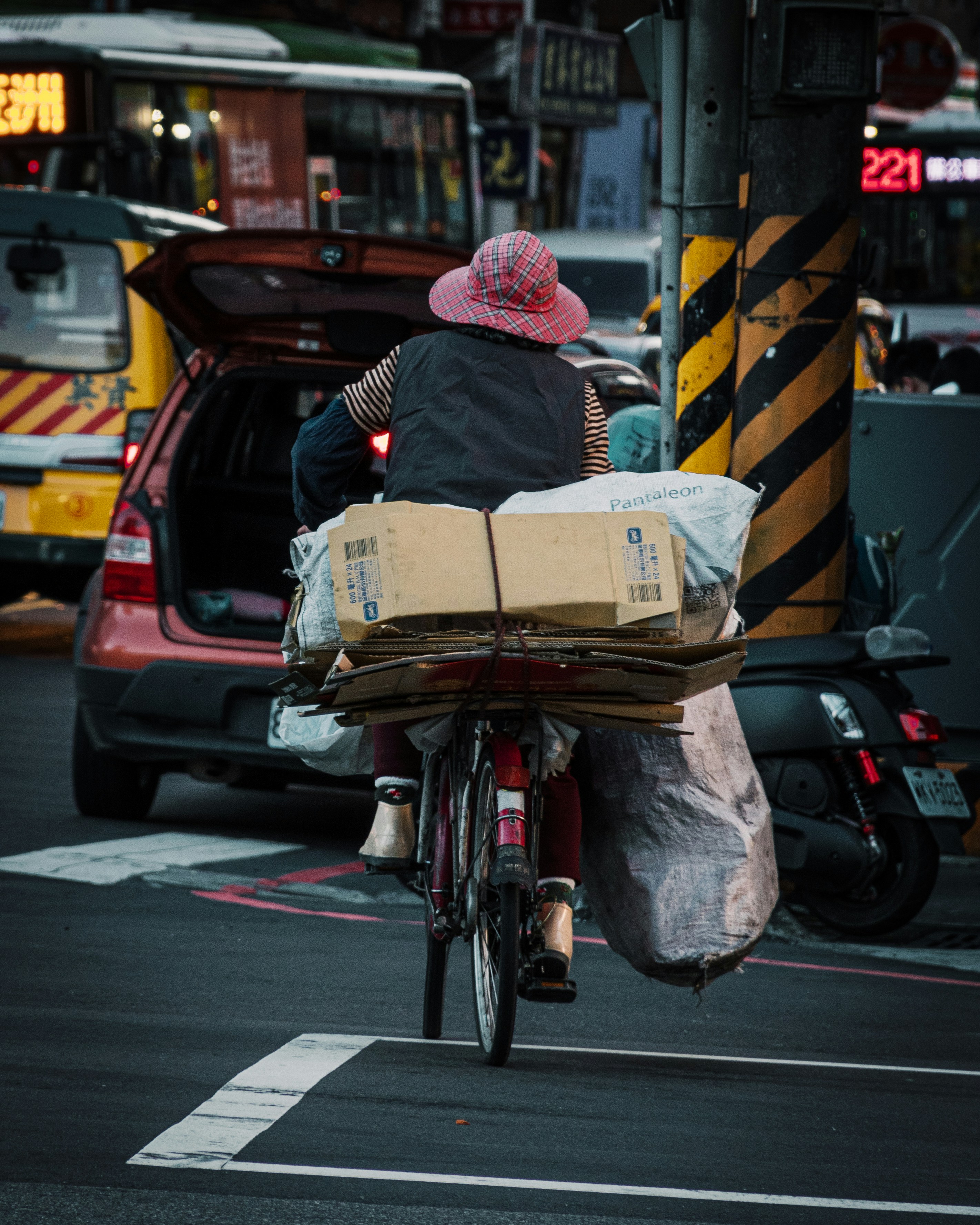 Photo by junhochak