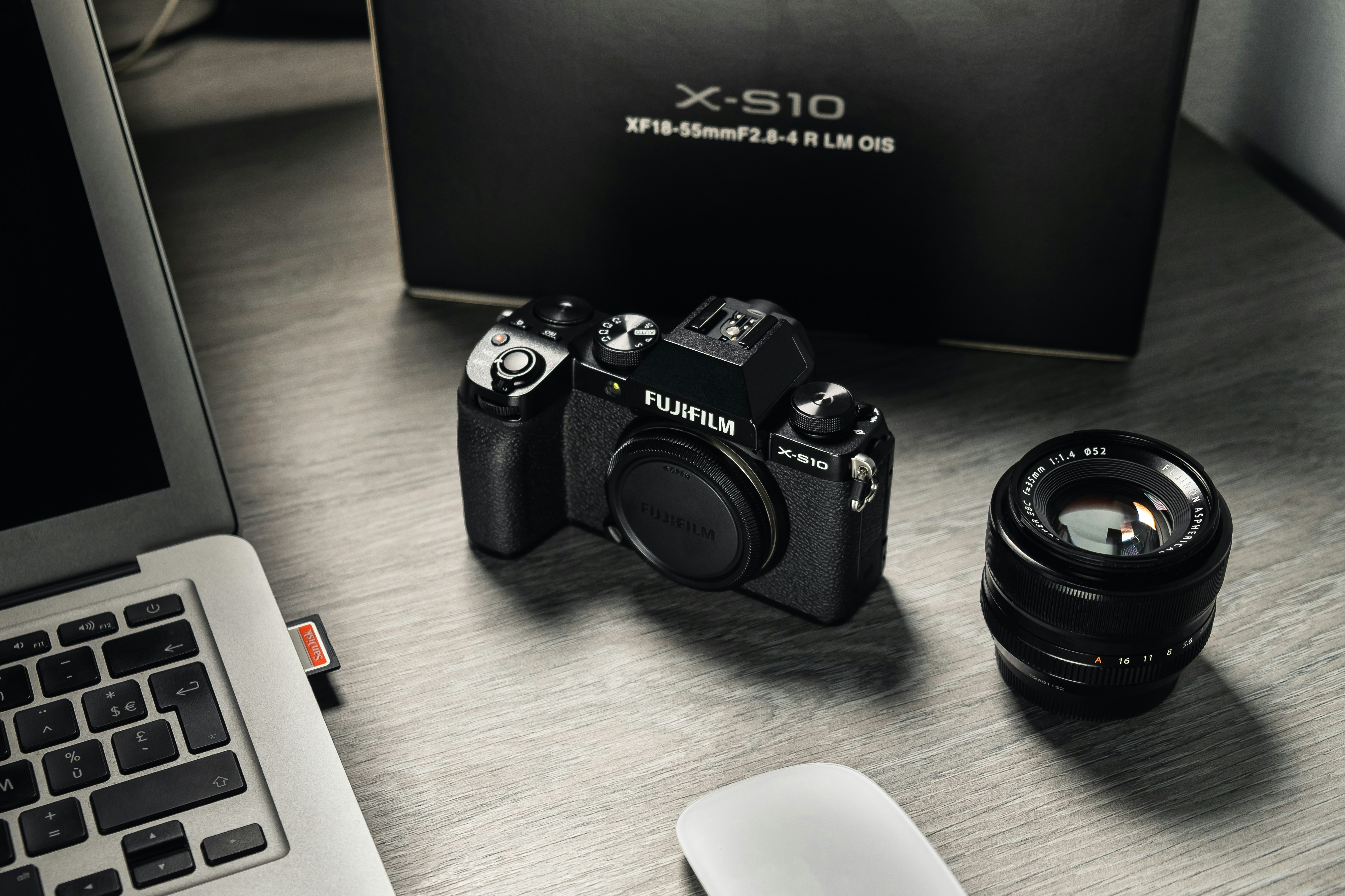 Fujifilm X-S10 product photo, created for review purposes. IG @kenny.leys for more :-)