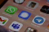 smartphone screen showing icons with icons