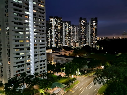 Nighttime render of the urbanization showing warm lights and a peaceful atmosphere.