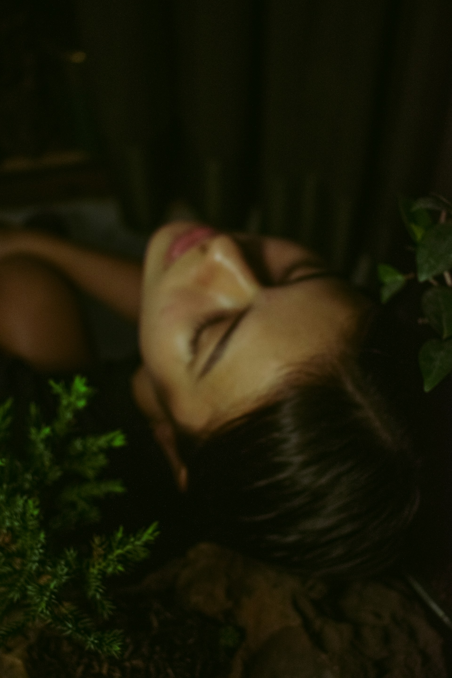 black and white bed linen