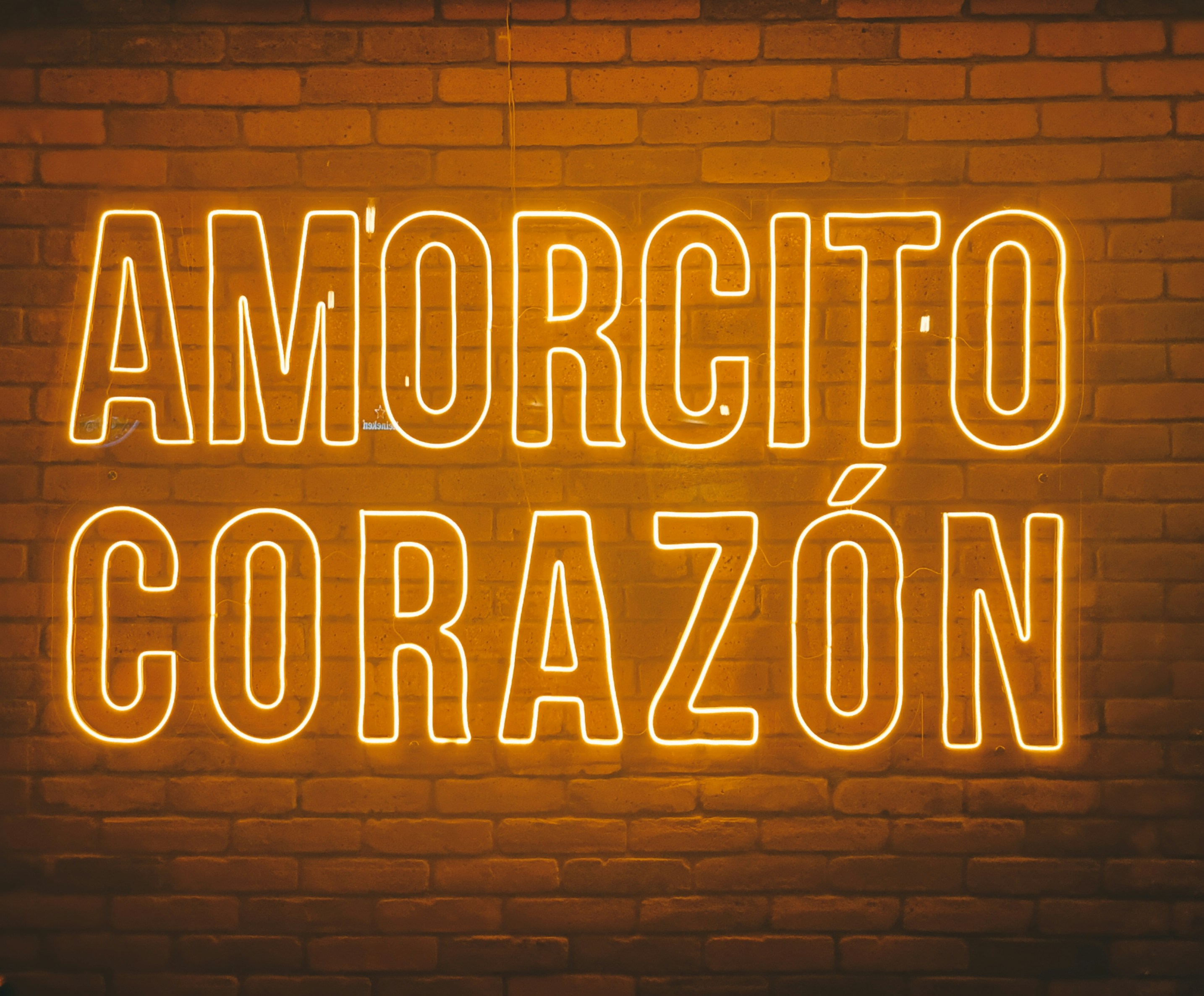 Publicidad para el día de los enamorados en centros de estética