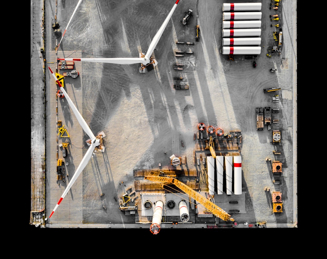 yellow and black heavy equipment