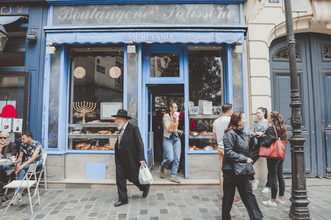 Sip Café au Lait in Paris for Pennies: Snagging K Business-Class… — Sip Café au Lait in Paris