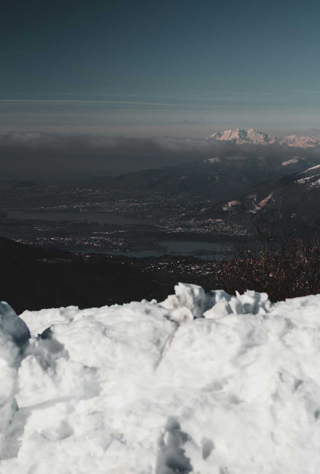 snow covered mountain during daytime