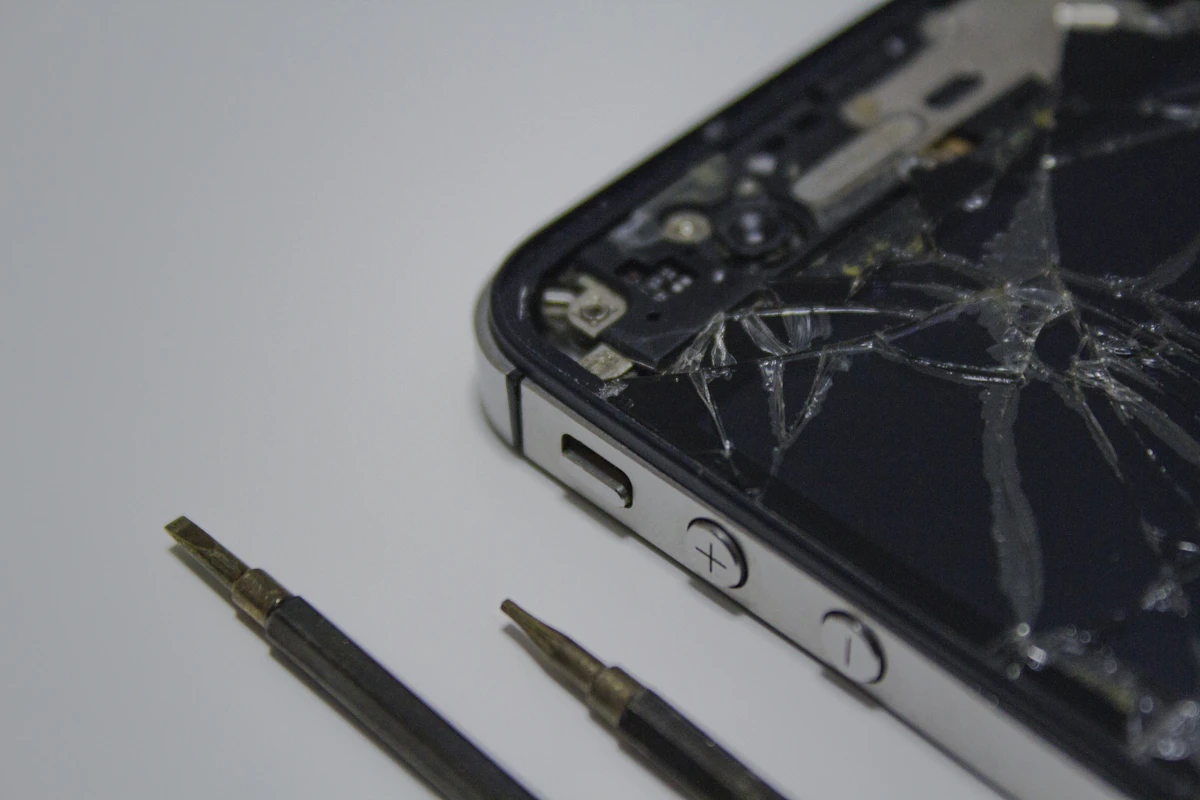Smartphone remonté après intervention