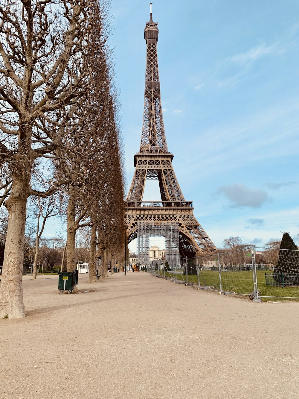 eiffel tower in paris france