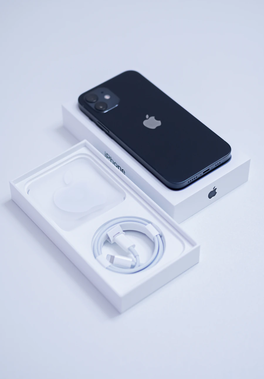 Apple iPhone 12 Mini 64GB – Black (Boxed)