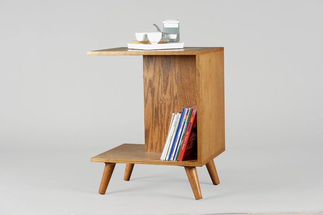 STUNNING SIDE TABLES TO ENRICH YOUR ENVIRONMENT