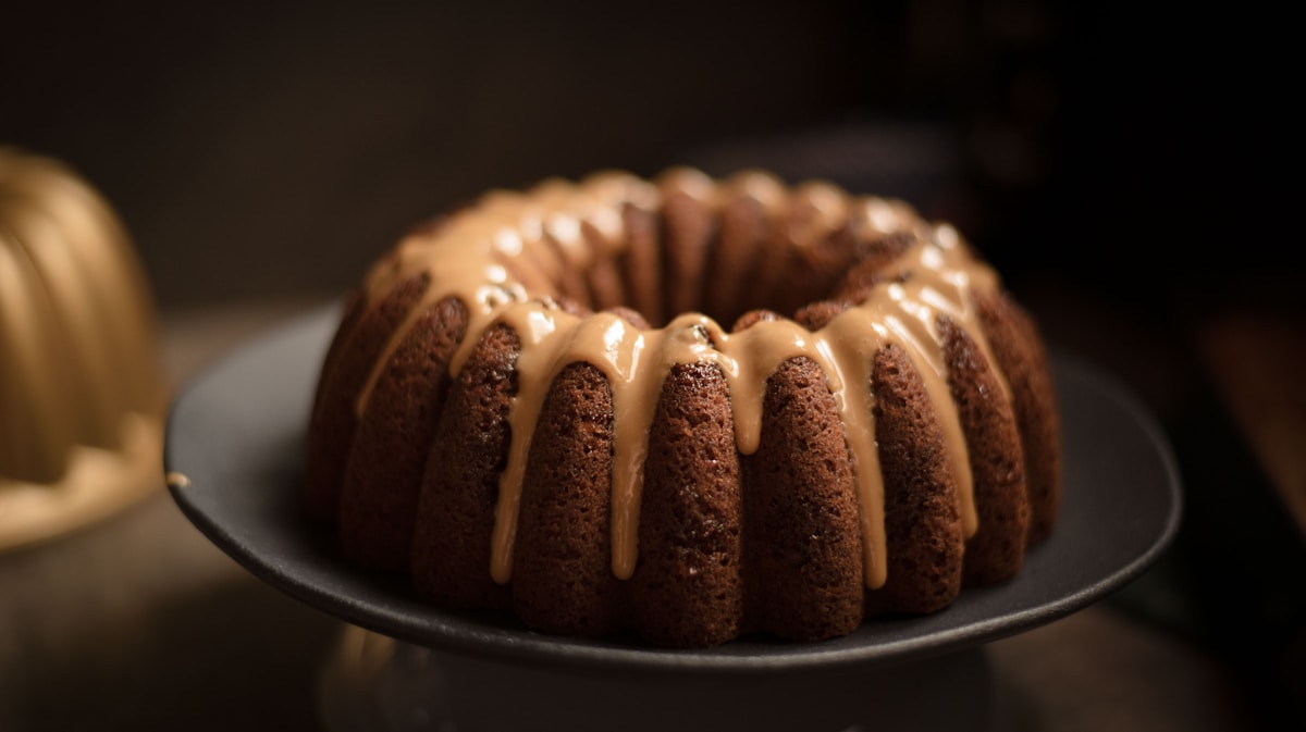 Why Did My London Fog Bundt Cake Stick Despite Greasing?