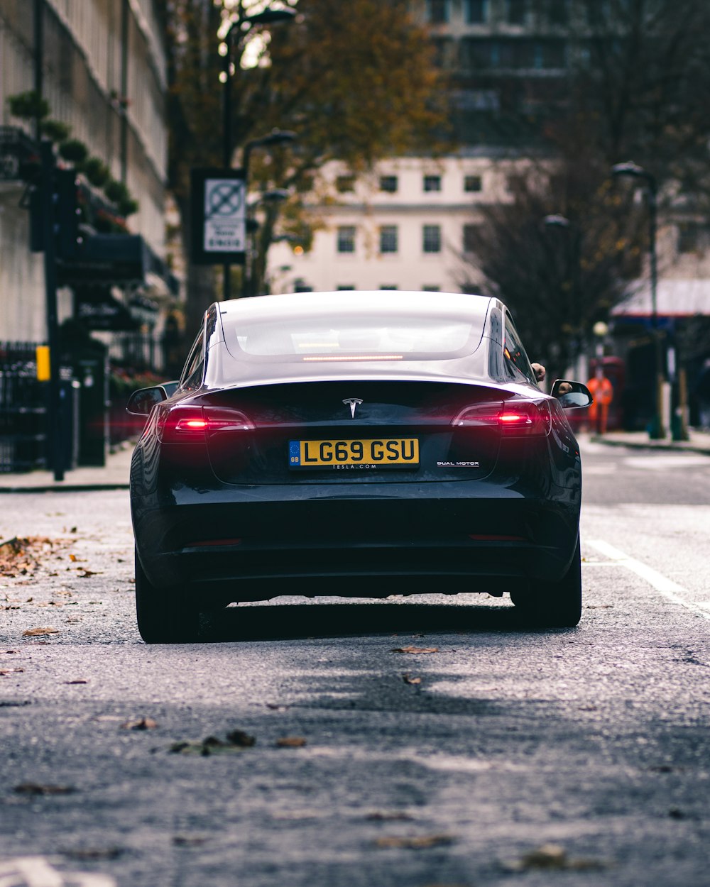 black porsche 911 on road during daytime